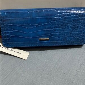 BCBGeneration Croc Wallet